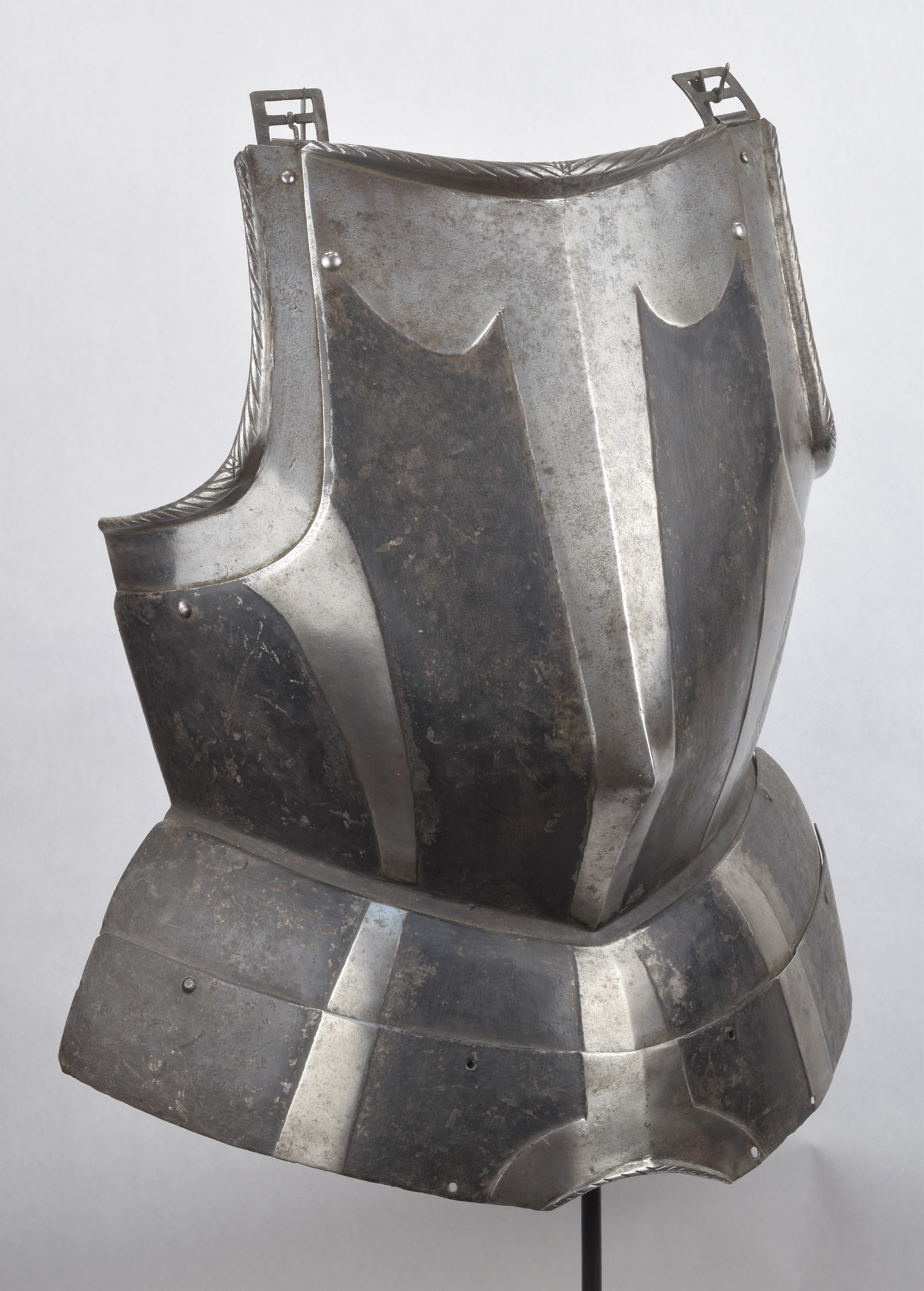 German  Breastplate - A-107-right-slight-angle-a