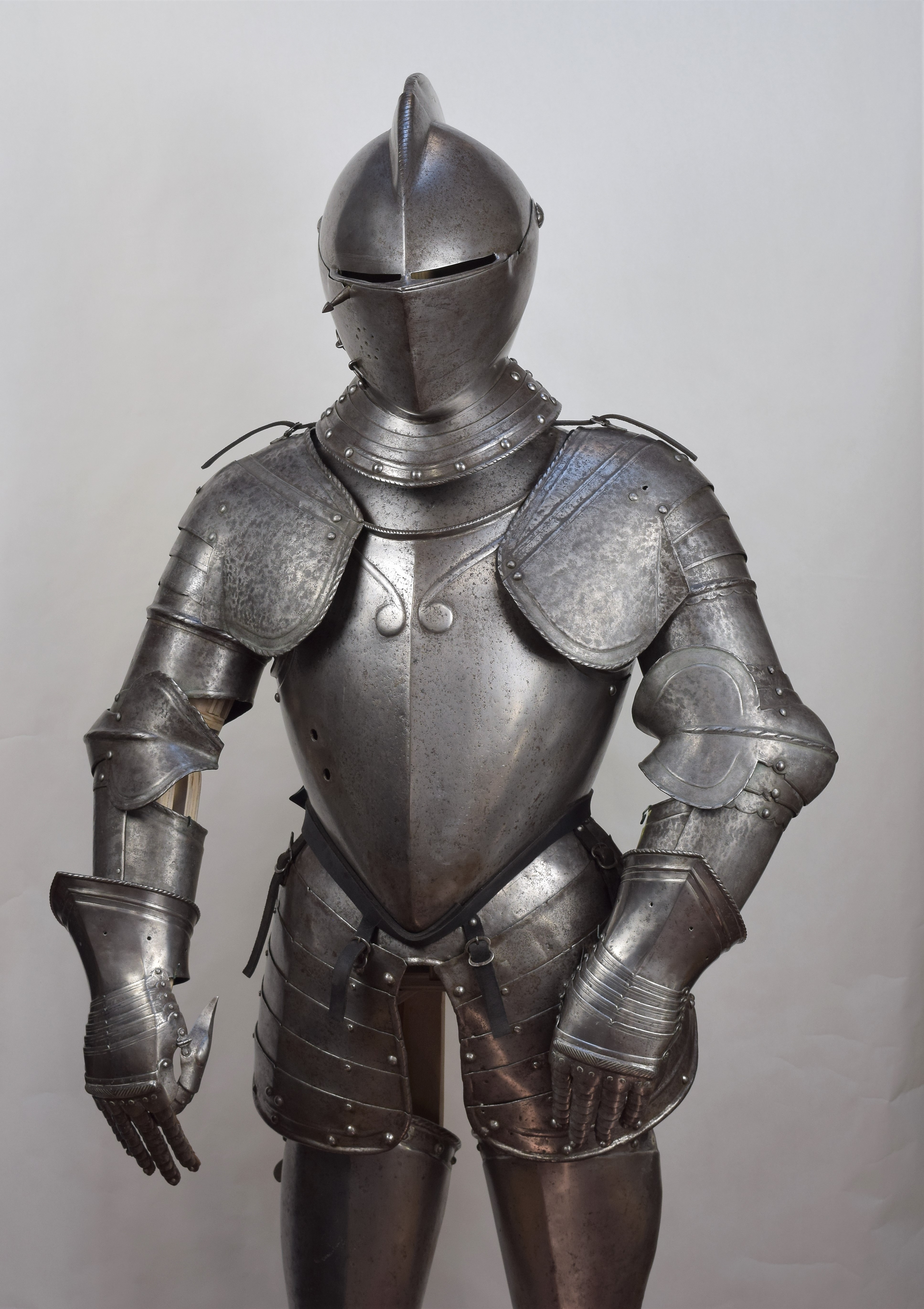 Armour - A-114-with-new-arms-and-gauntlets-front-three-quarter