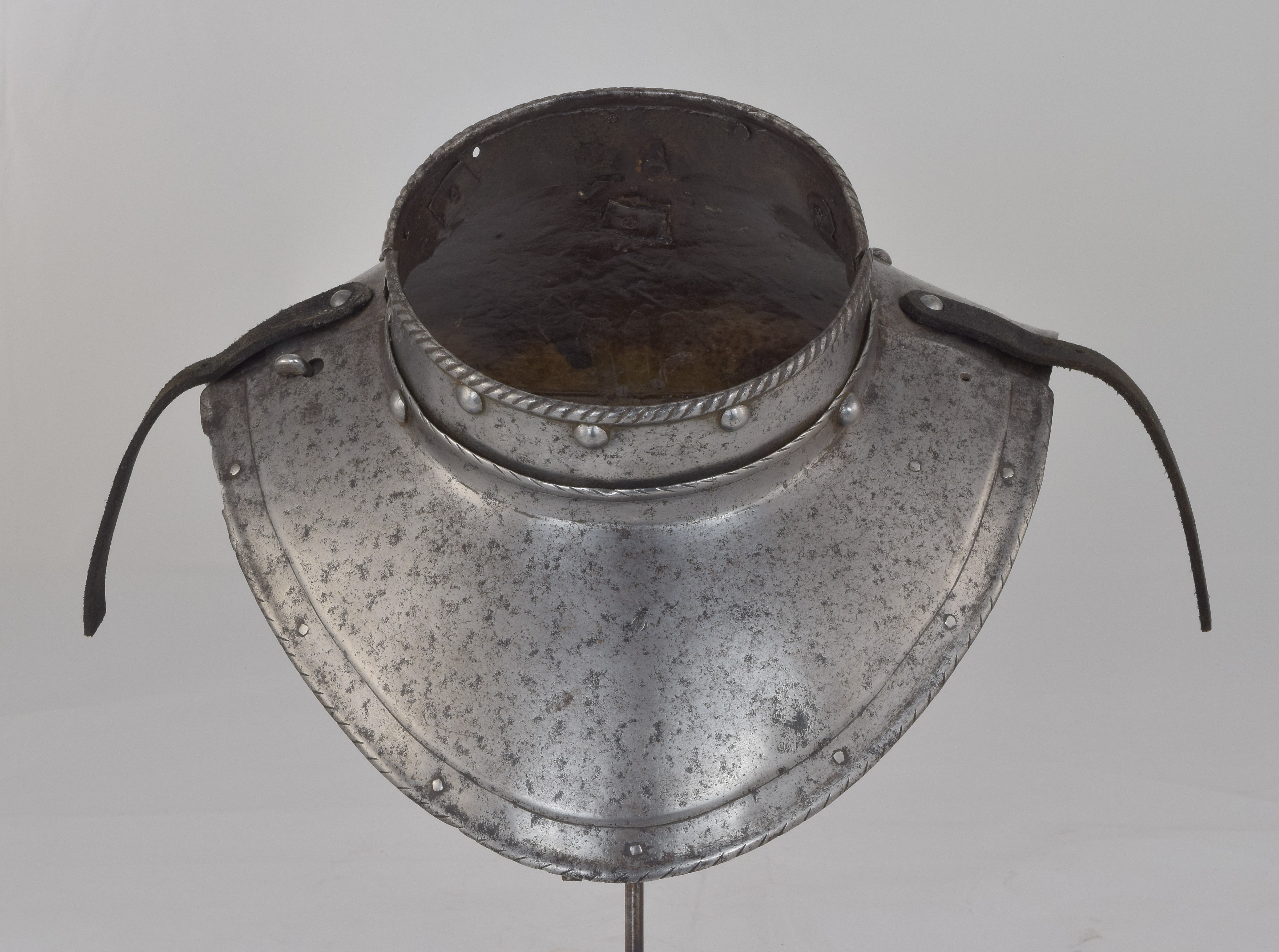 Italian Gorget - A-114c-front
