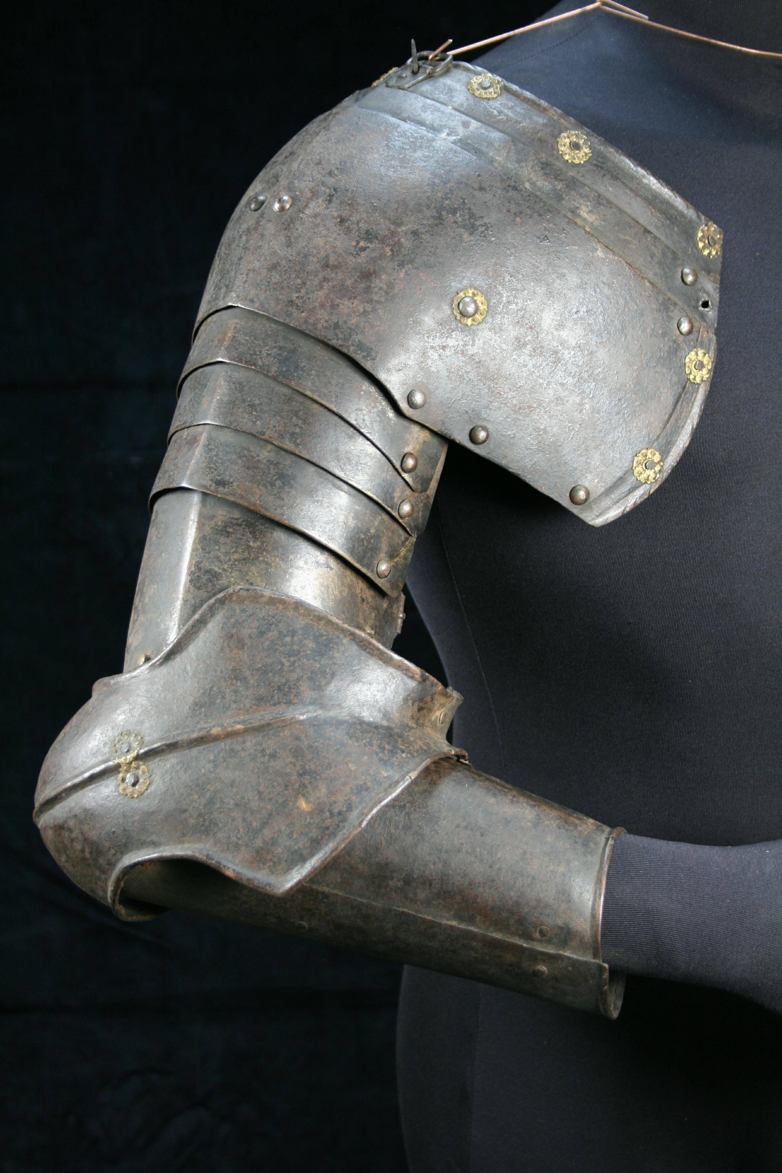 Arm Harness with Pauldron - A-164