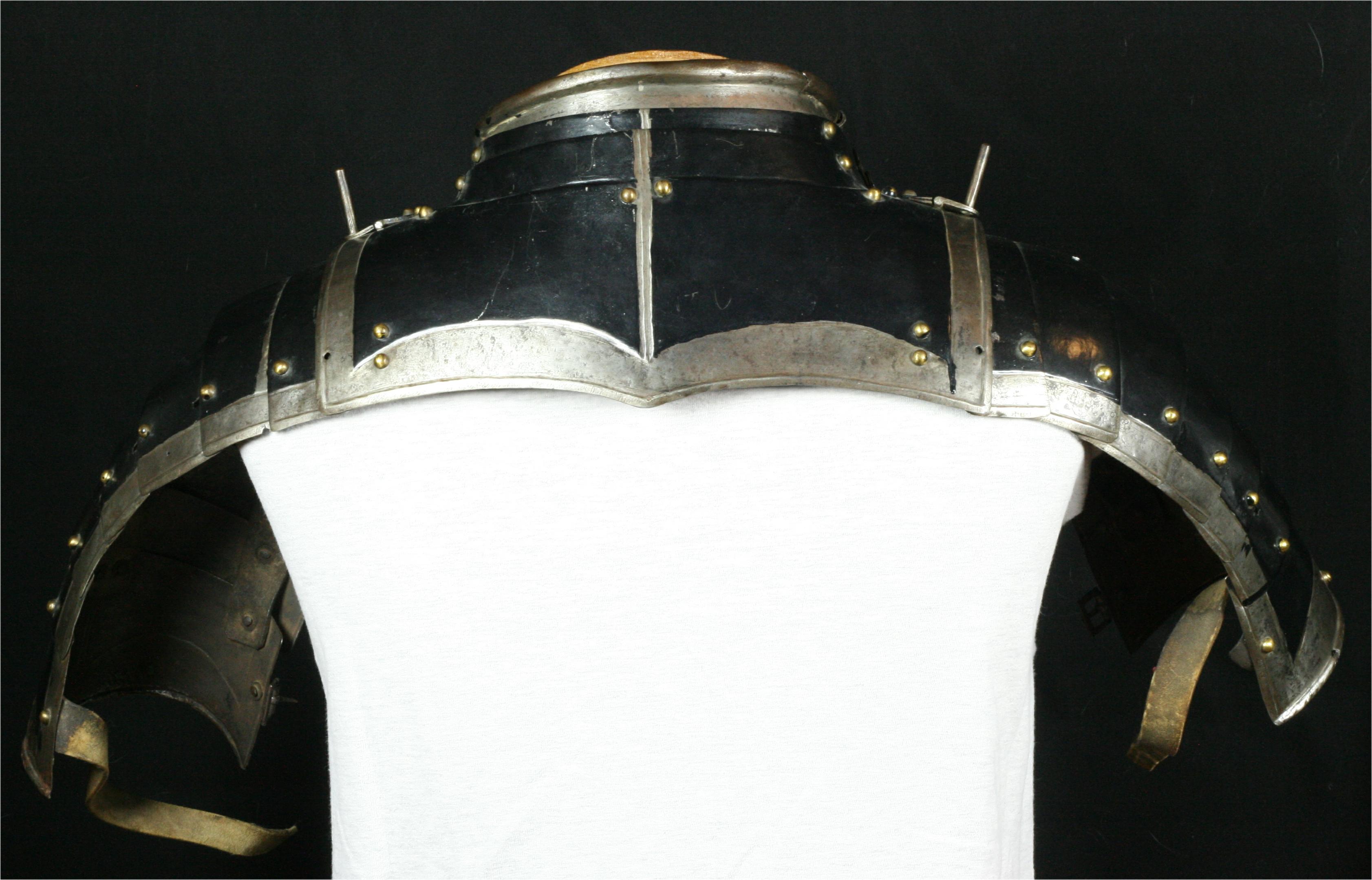 Gorget with munions - A-219-back