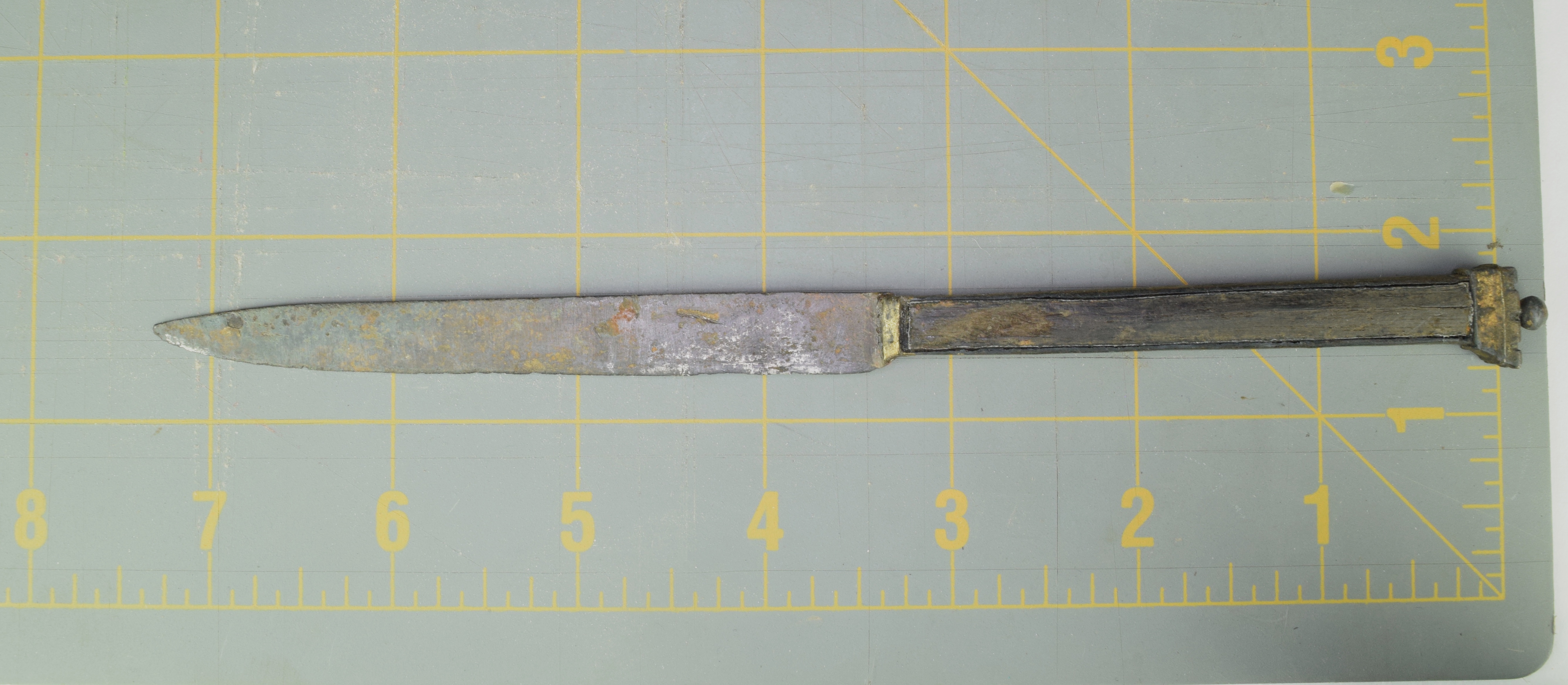 knife - K-129-inch-scale