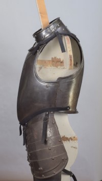 stand for a late 16th c. armor